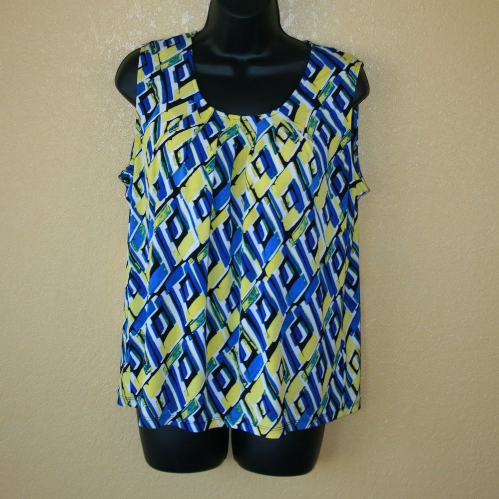 Kasper Sleeveless Geometric Pattern Blouse with Pleating in Front Size Large